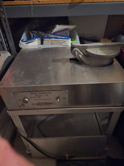 Sno cone machine