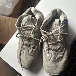 Yeezy 500 Blush Lightly Worn Size 9