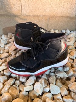 Jordan 11’s “Bred 11’s” Size 7 in Men’s