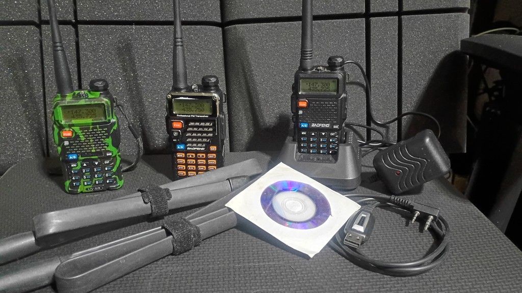 Baofang UV5R unlocked 2 Radios Lot