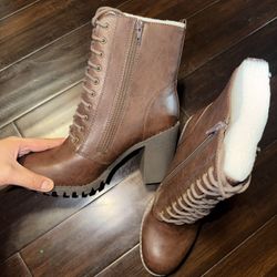 Brown Heel boots 