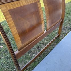 Wood Brown Queen Slaybed