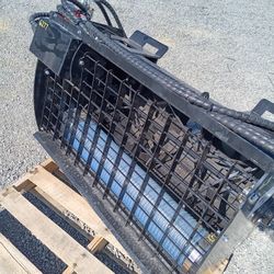 Skid Steer Hydraulic Mixing Bucket Attachment. NEW!
