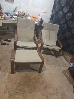 Lounge Chairs 