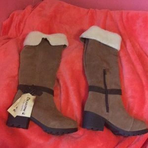 Bearpaw Boots NWT  Women’s Size 6