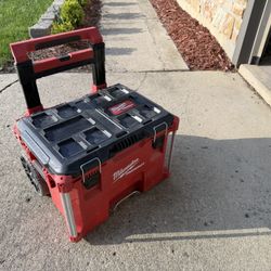Milwaukee PACKOUT 22 in. Rolling Modular Tool Box 