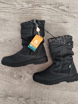 Snow Boots Size 5.5 Women