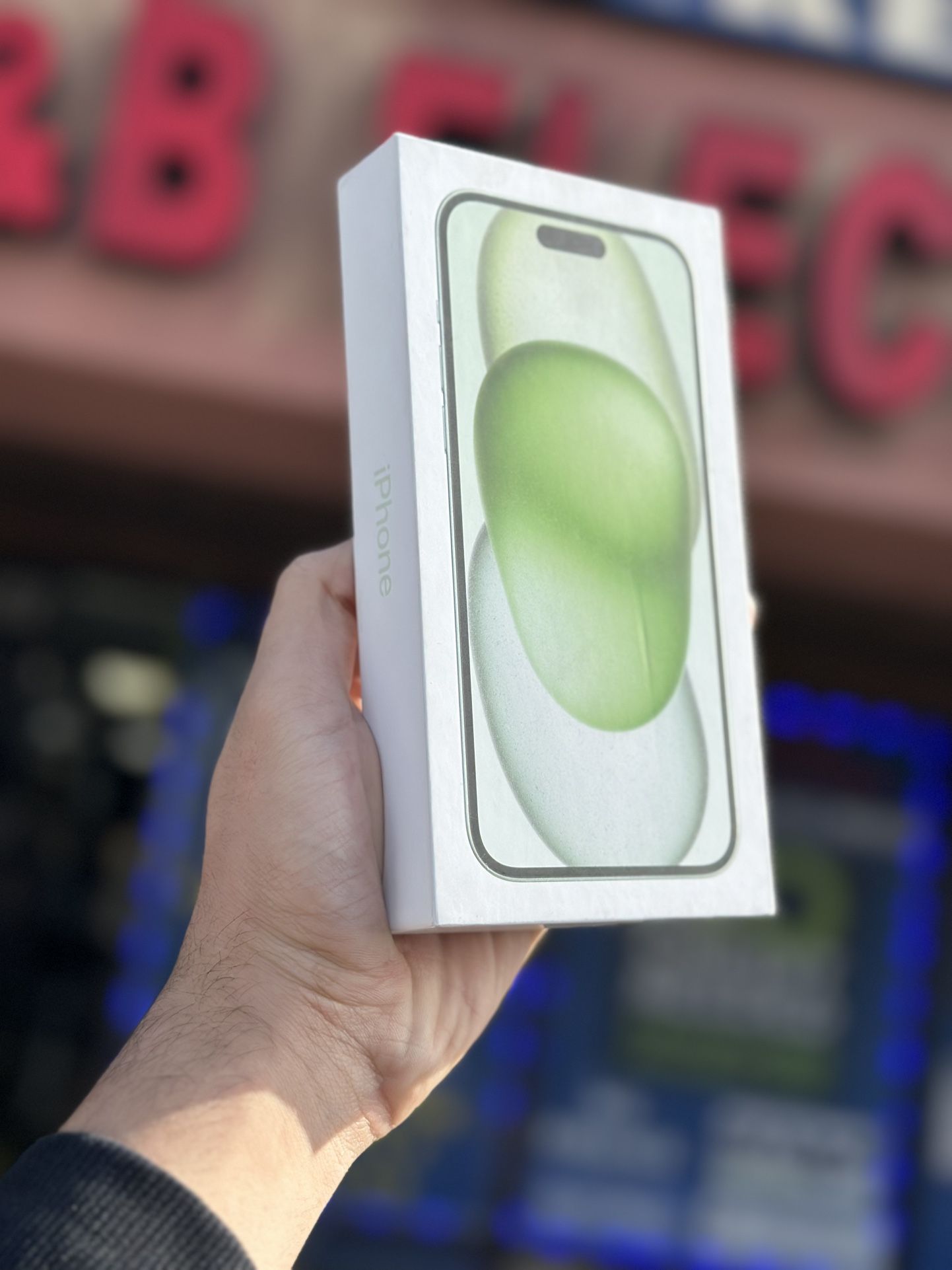 iPhone 15 Plus Green 256GB (Unlocked) – Plug iPhone 15 Plus