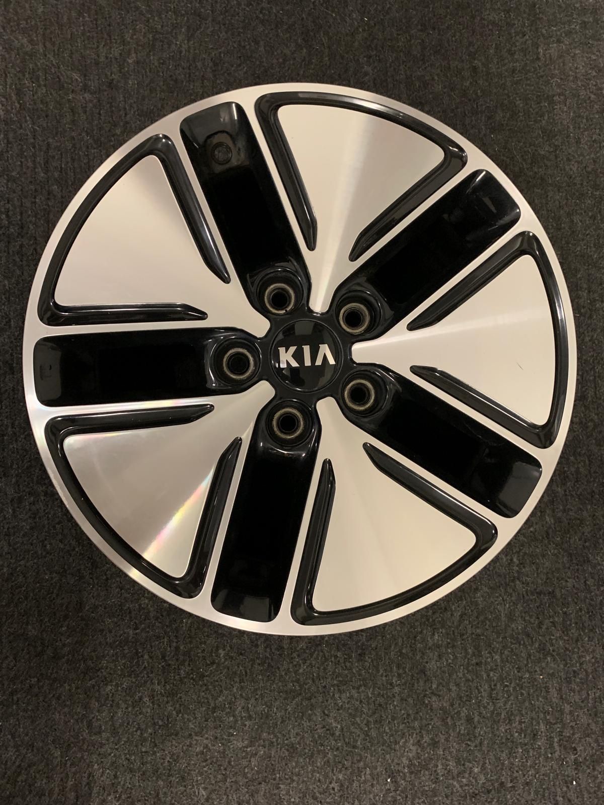 Single (1) 16 INCH WHEEL KIA OPTIMA BLACK MACHINED 2011-2013 OEM GENUINE