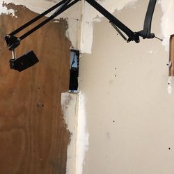 Iphone 📱 table or cabinet mount PHONE STAND Bracket w / screw down mount