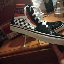 Vans Logo BLACK/RED