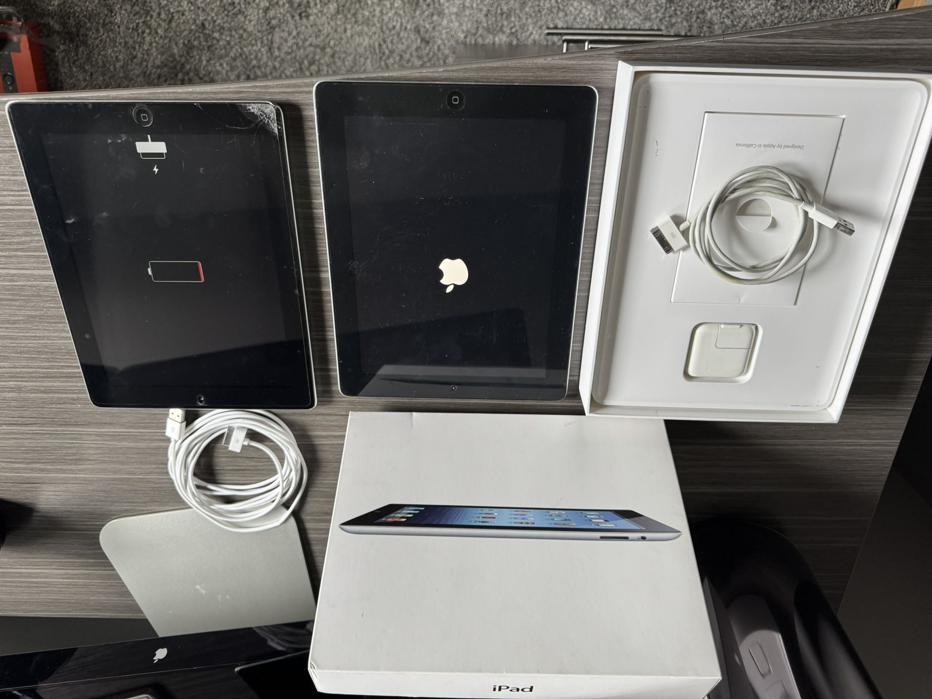 Two -Apple iPad 3 -16gb Wifi 9.7” LCD