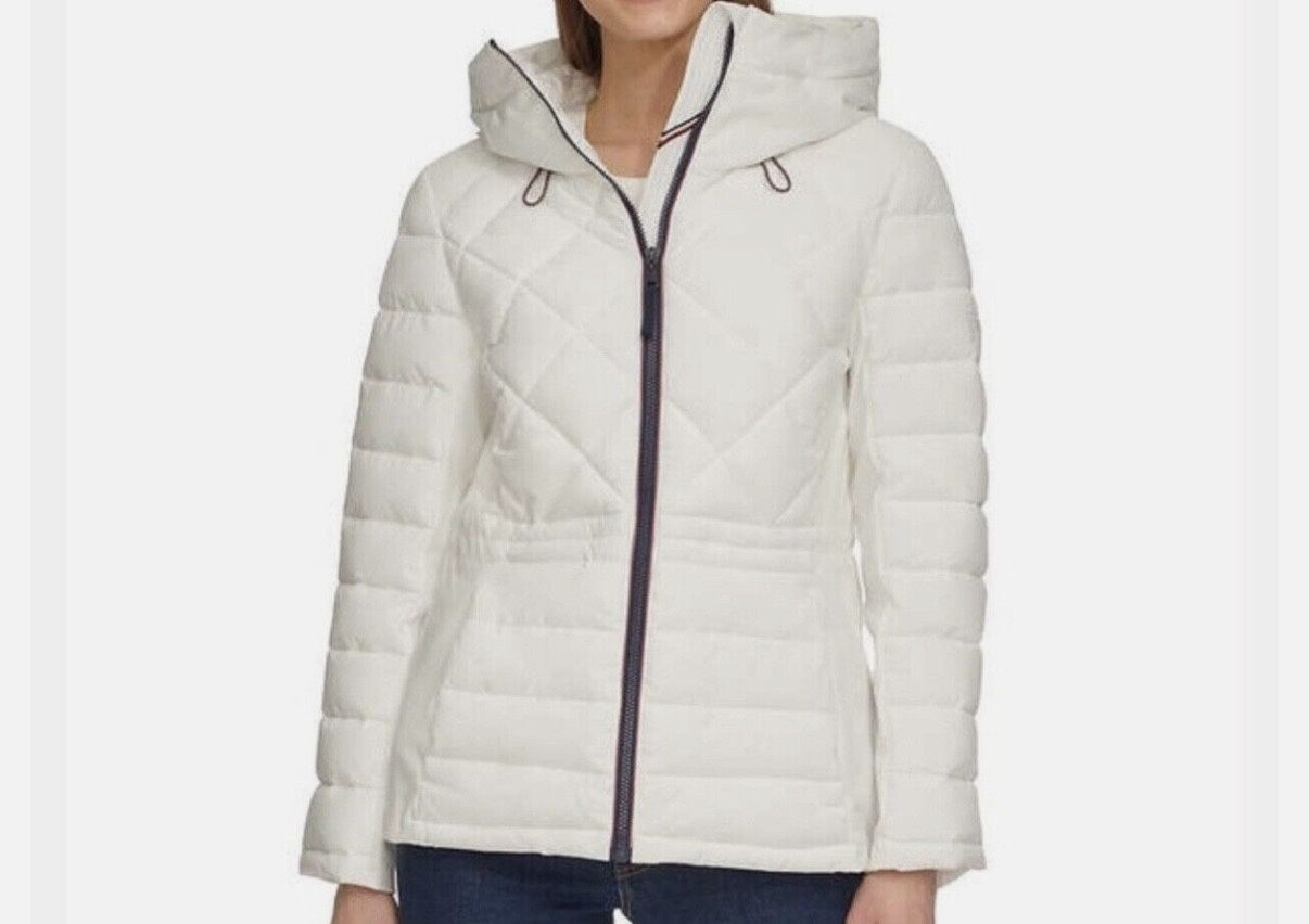 Tommy Hilfiger Women's Cream Quilted Puffer Jacket