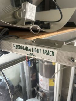 Grow Light Track Light Mover 48”