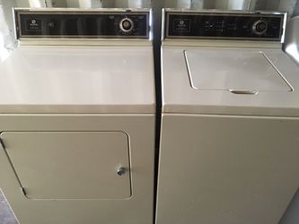 MAYTAG WASHER DRYER SET PERFECT CLEAN