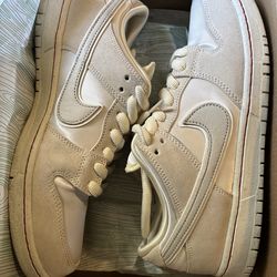 Nike SB City of Love