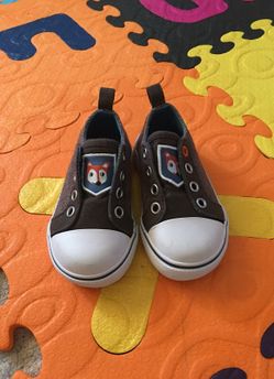Gymboree toddler sneaker