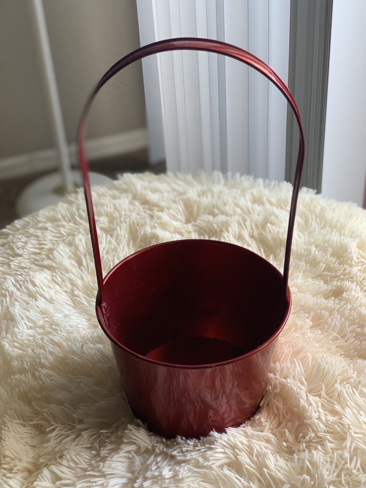 Velvet Red Flower Pot with Handle