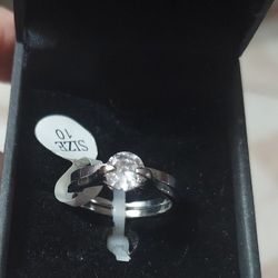 New Stainless Steel 2pc Wedding Set Has Cubic Zirconia Stones Size 10 Mpu Serious Buyet No Delivery Cash Only Price Firm 