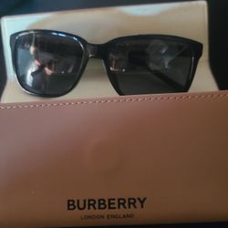 Burberry Glasses