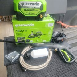 GREENWORKS 1800-PSI 1.2-GPM COLD WATER ELECTRIC PRESSURE WASHER WITH 2 SPRAY TIPS 
