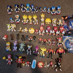 Sonic Jakks Pacific Lot  Plus Accessories 4 Inch And 2.5 Inch 60+ Figures