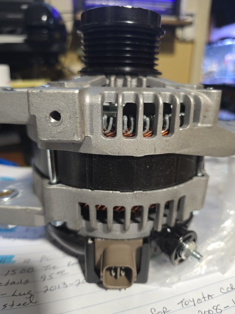 Alternator For Toyota Corolla 1.8l Fit 2009 - 13 Scoin Xd 2008 14 1,8 L # 442