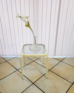 ❣️White Vintage Metal & Glass Rounded Square Top Patio Side Table