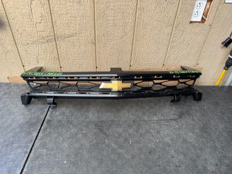 2015 2016 2017 2018 2019 CHEVROLET CAMARO UPPER FRONT GRILLE OEM USED #8162