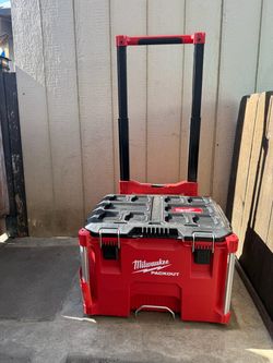 Milwaukee rolling packout