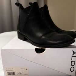 Aldo Women’s black boots