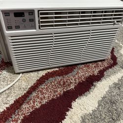 GE Air conditioner 8,000 BTU 