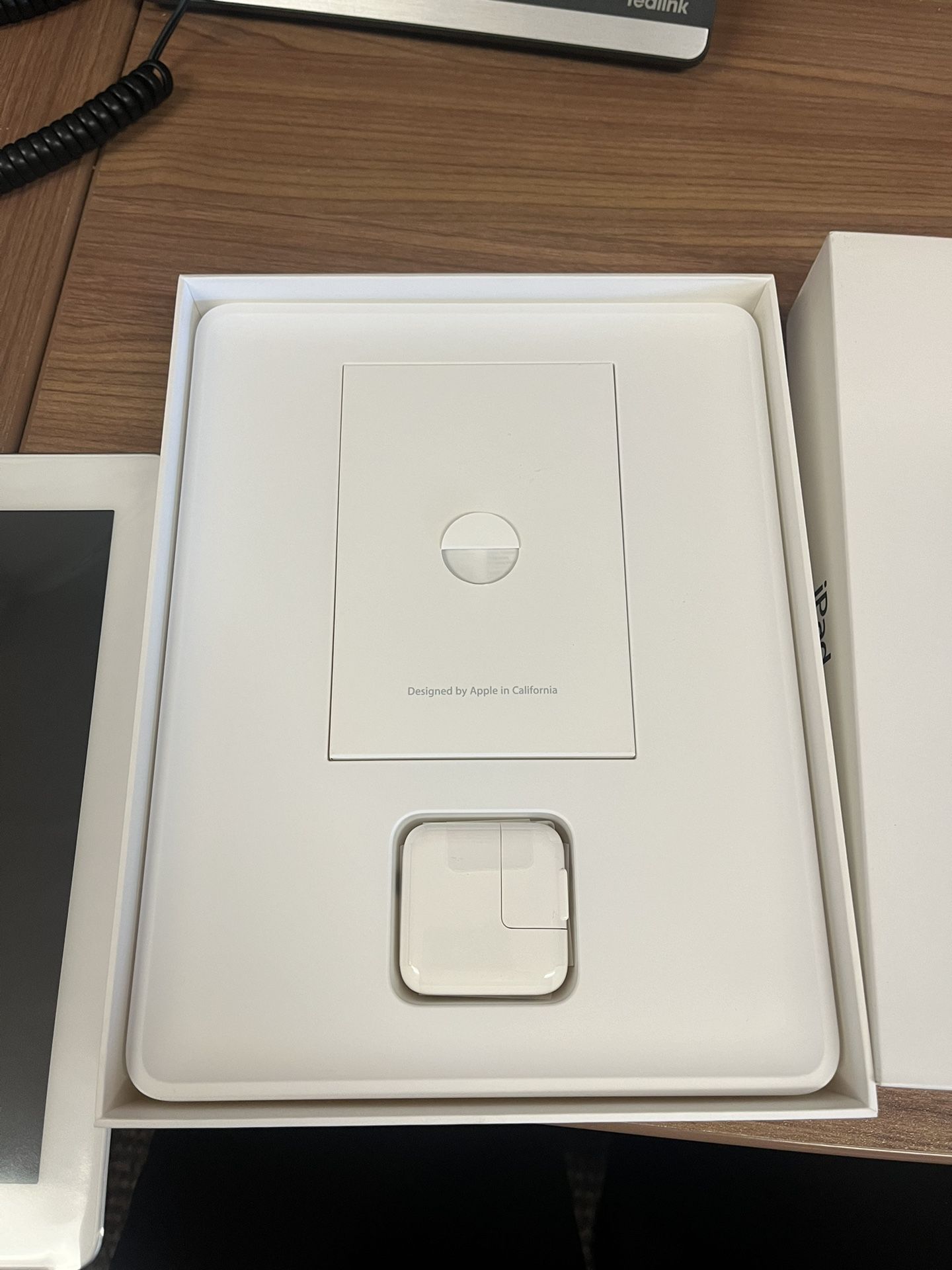 3rd generation iPad Electronics & Media