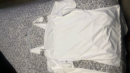 2 white vacation tops