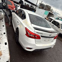 Nissan Sentra 2018
Only Parts 