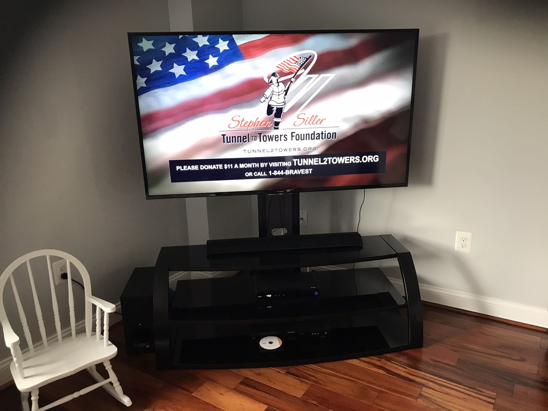 65 inch modern TV Stand