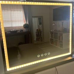 VANITY MIRROR 