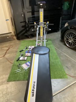 Total Gym  Excellent condition, Accessory included, Comes with Training Deck and Holder, Wing Attachment, Leg Pulley Accessory Kit,  DVD  (Location Ca