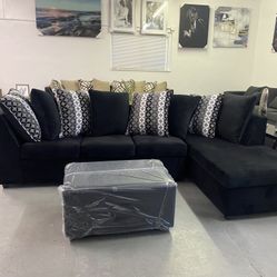 Black Sectional  With Ottoman 