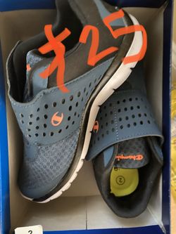 Boys champion sneakers size 2