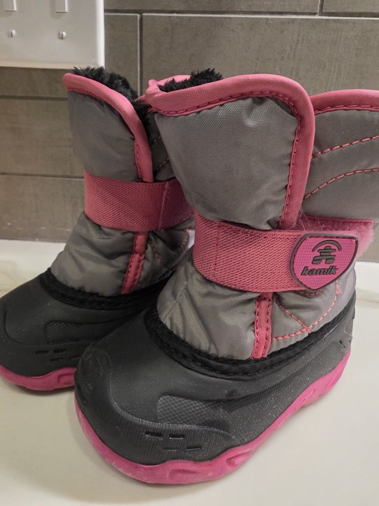 Kamik Snow Bugs 5 Snowboots Size 6
