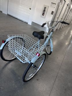 ADULT TRICYCLE