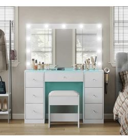 New In Box Makeup Vanity 