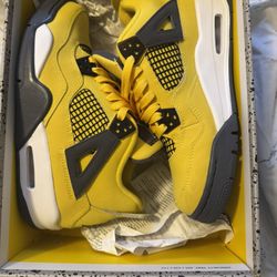 Jordan 4 Lighting 6.5y 