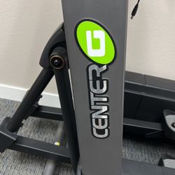 Elliptical Center G Trainer - Almost New 