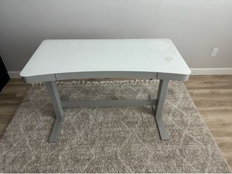 Adjustable Desk / Sit or Stand