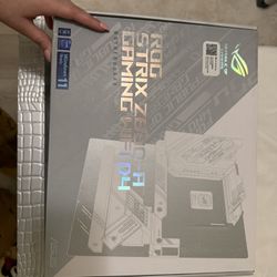 Rog Strix Z690-A Gaming Wifi D4