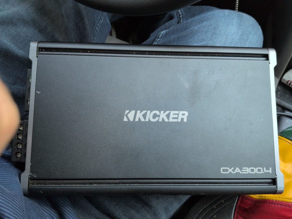 Kicker Cxa300.4 Subwoofer Like New