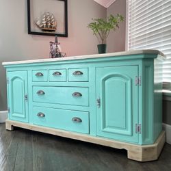 Bennington Pine Dresser