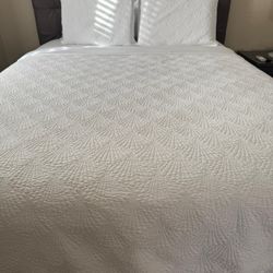 Queen Bed Frame + Mattress – Gently Used, Pickup Only